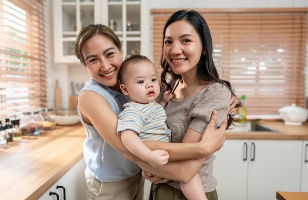 What is a Crunchy Mom? Ultimate Guide to Natural Parenting
